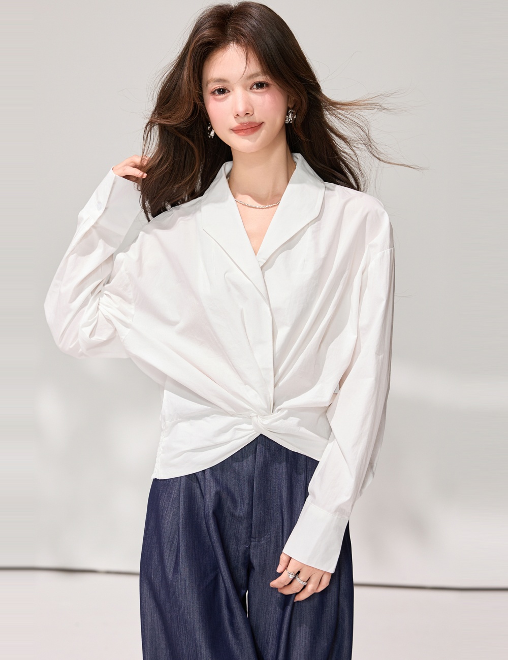 Slim V-neck loose tops white spring temperament shirt