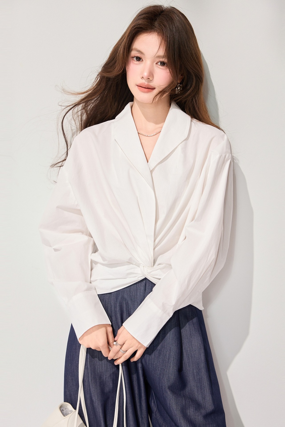 Slim V-neck loose tops white spring temperament shirt