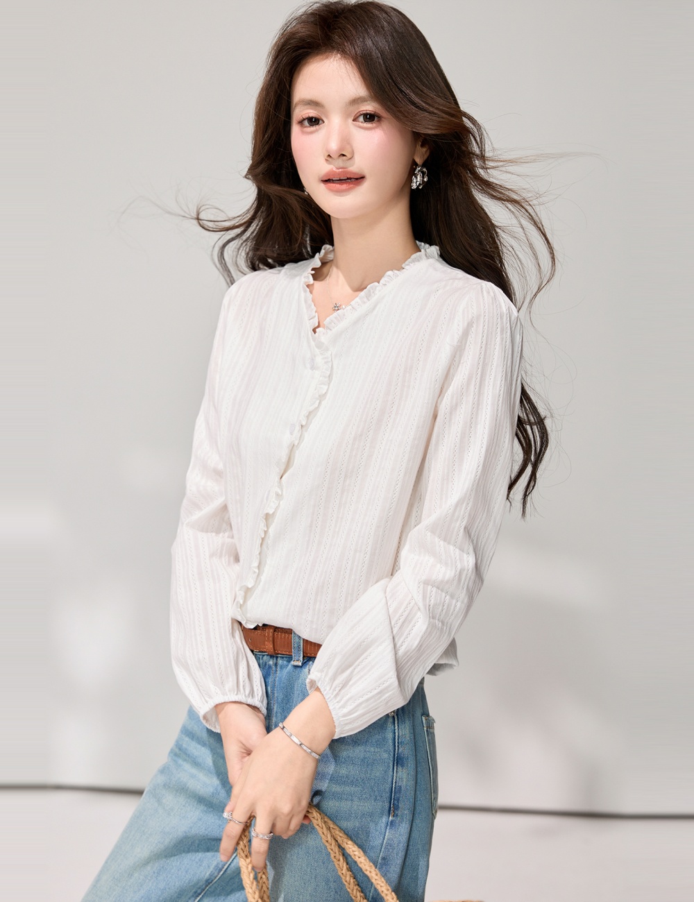 France style lace long sleeve V-neck white shirt