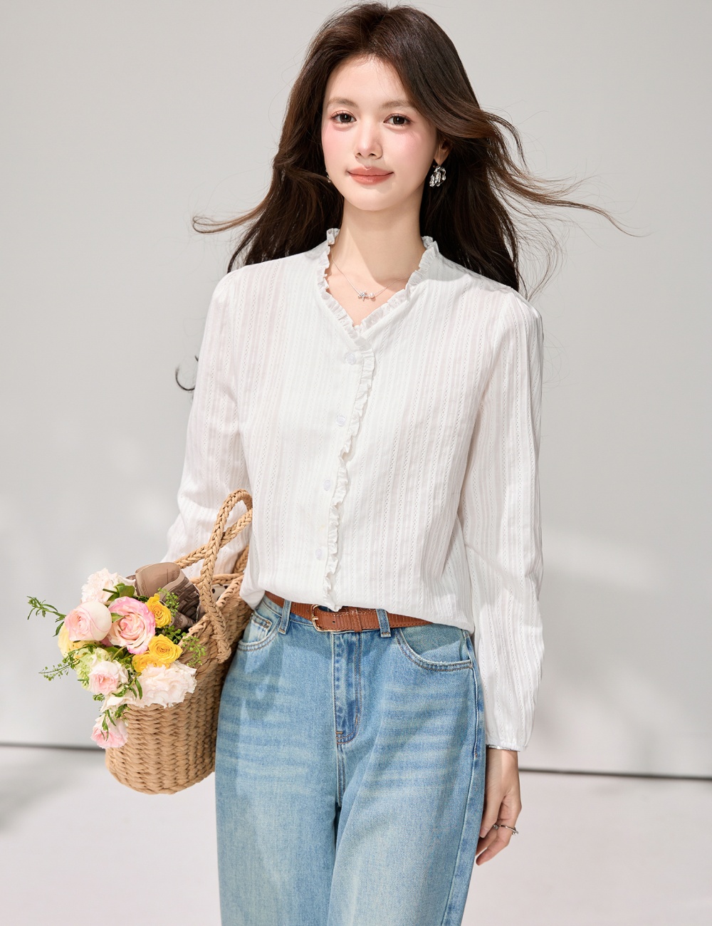 France style lace long sleeve V-neck white shirt