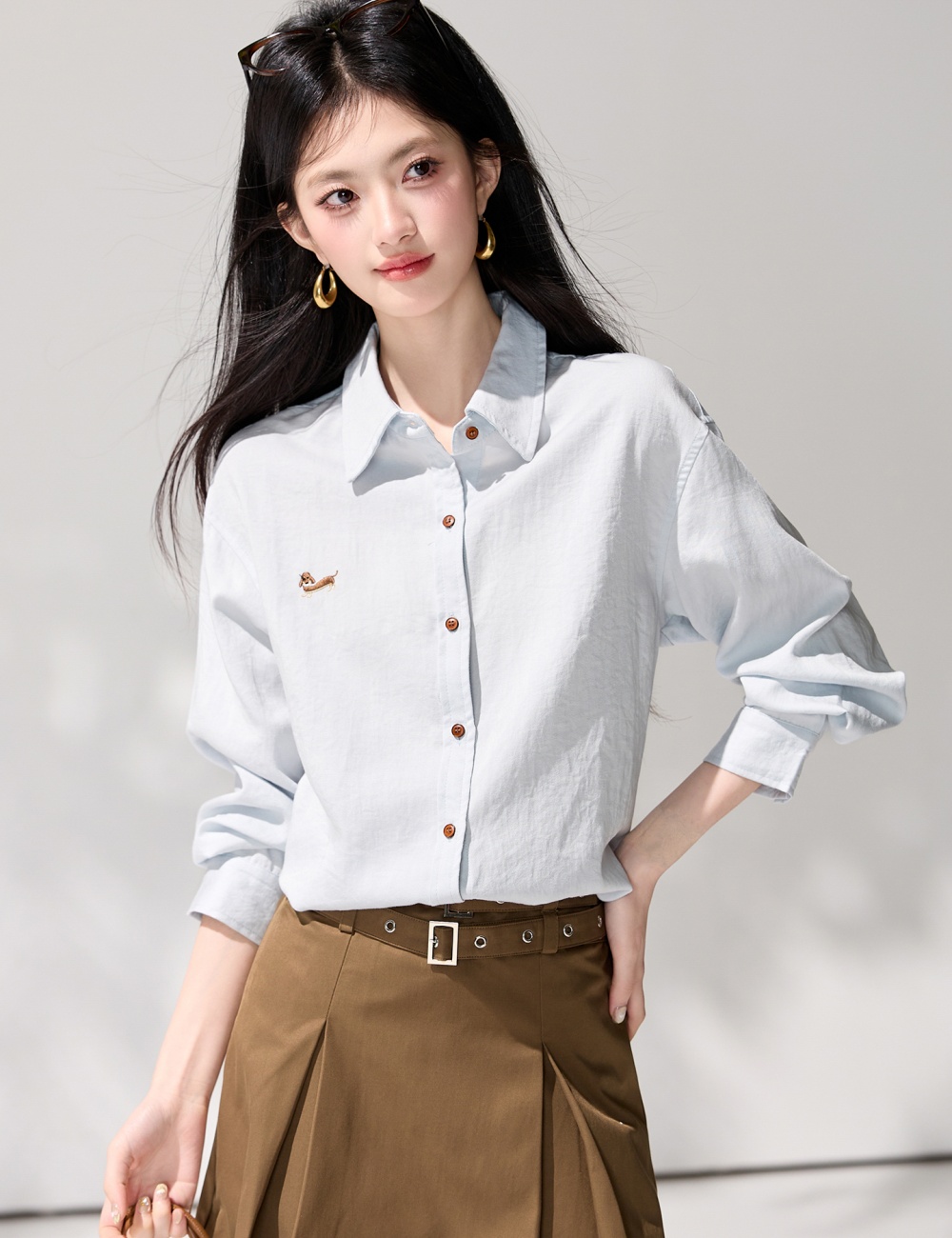 Embroidery outside the ride tops spring blue coat