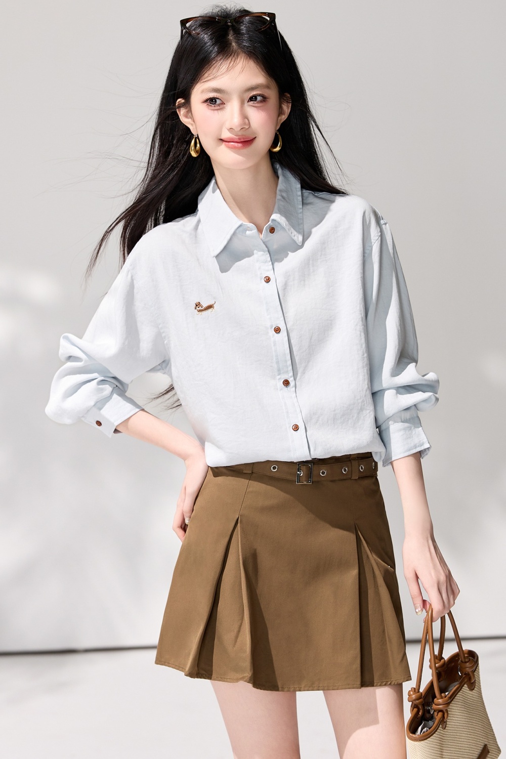 Embroidery outside the ride tops spring blue coat