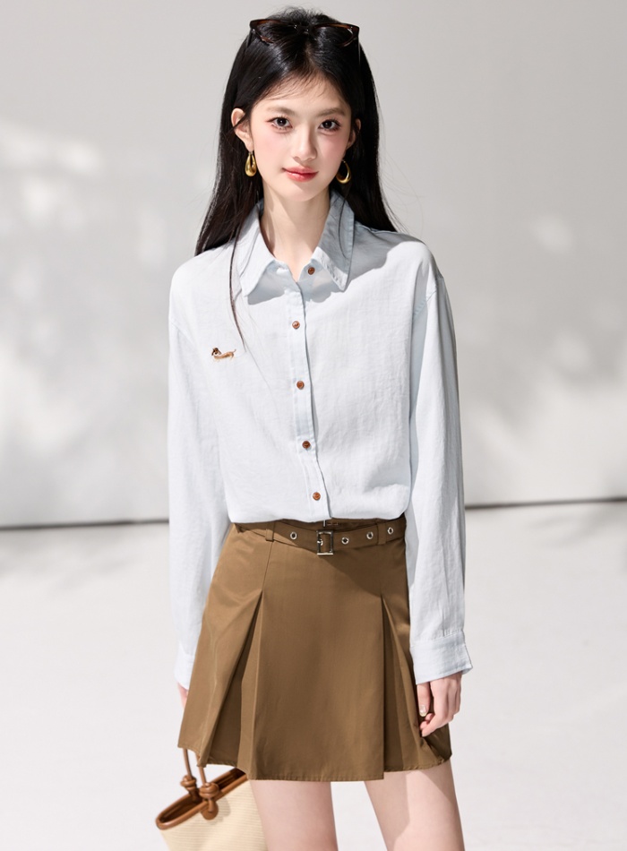 Embroidery outside the ride tops spring blue coat