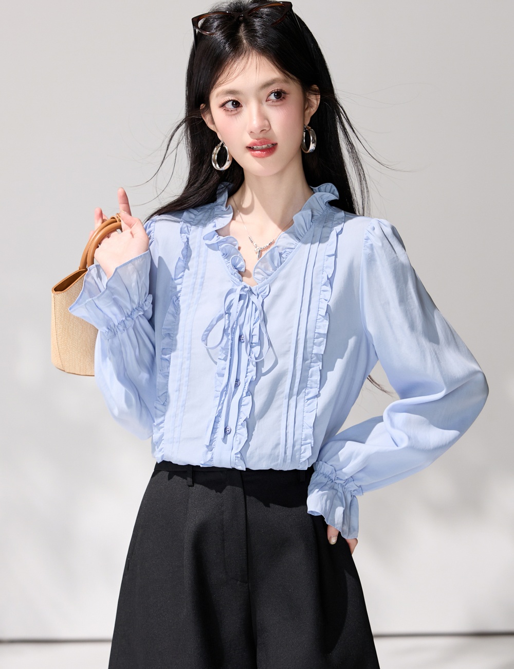 Trumpet sleeves frenum tops wood ear spring shirt