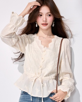 Embroidery V-neck tops lace pinched waist shirt