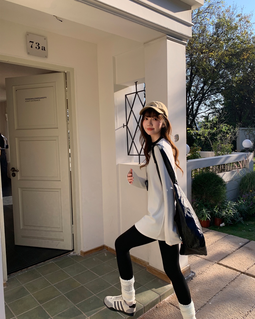 Winter splice T-shirt black-white round neck tops for women