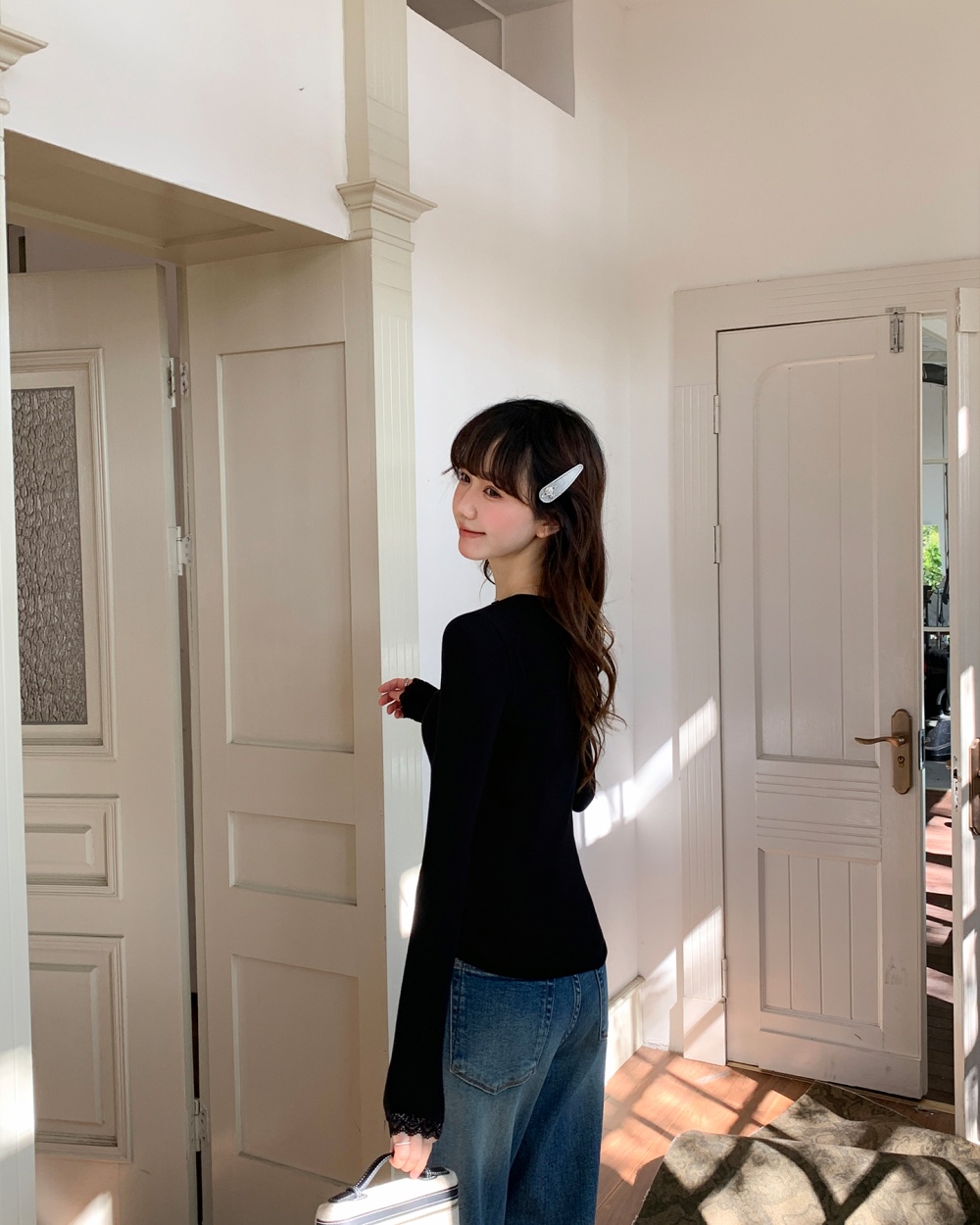 Lace spring tops long sleeve V-neck T-shirt for women