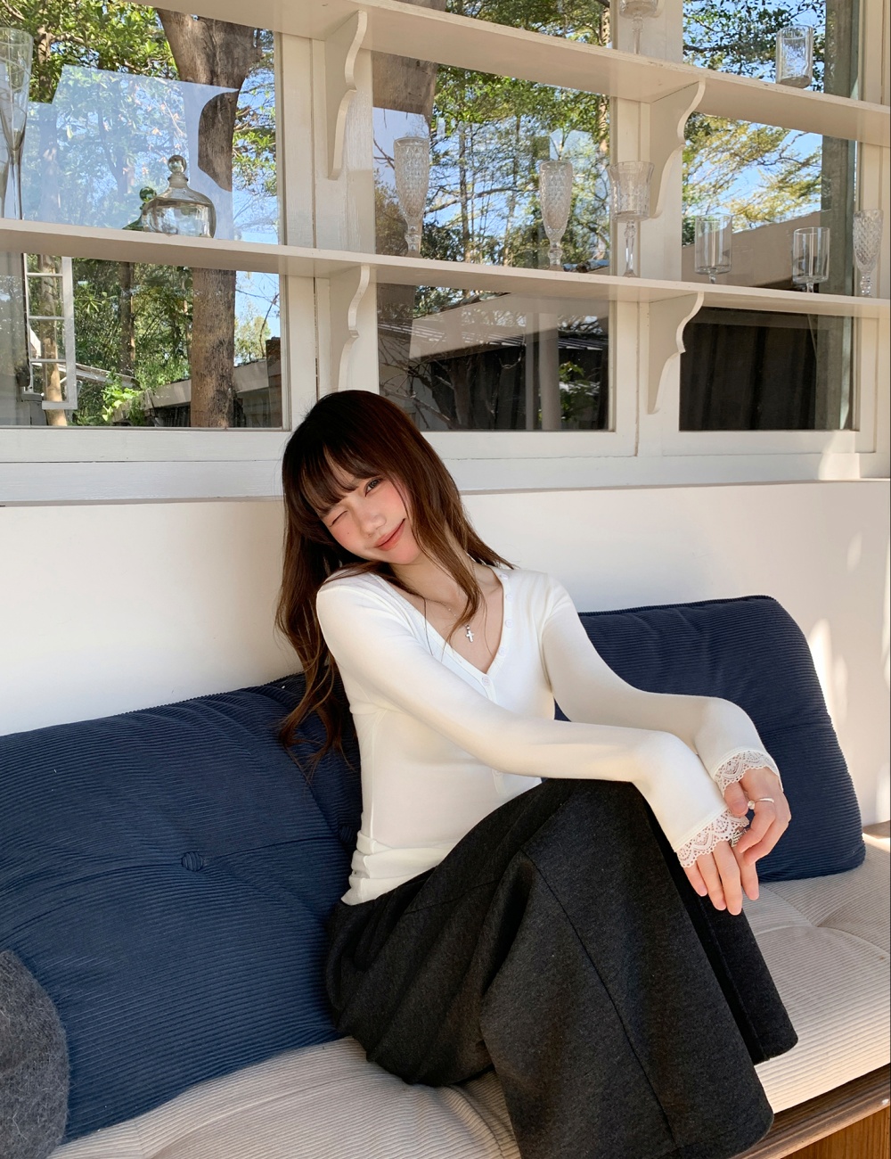 Lace spring tops long sleeve V-neck T-shirt for women