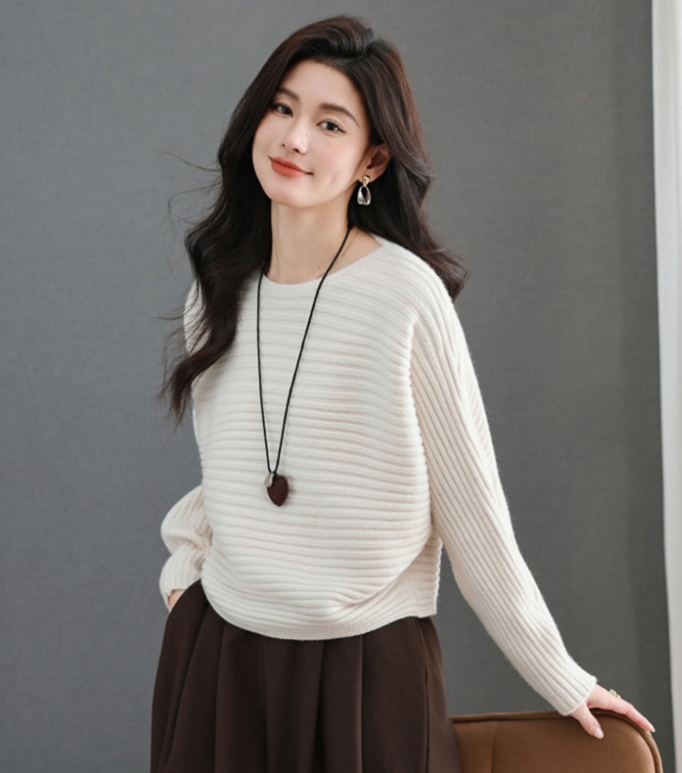 Long sleeve sweater sloping shoulder tops for women
