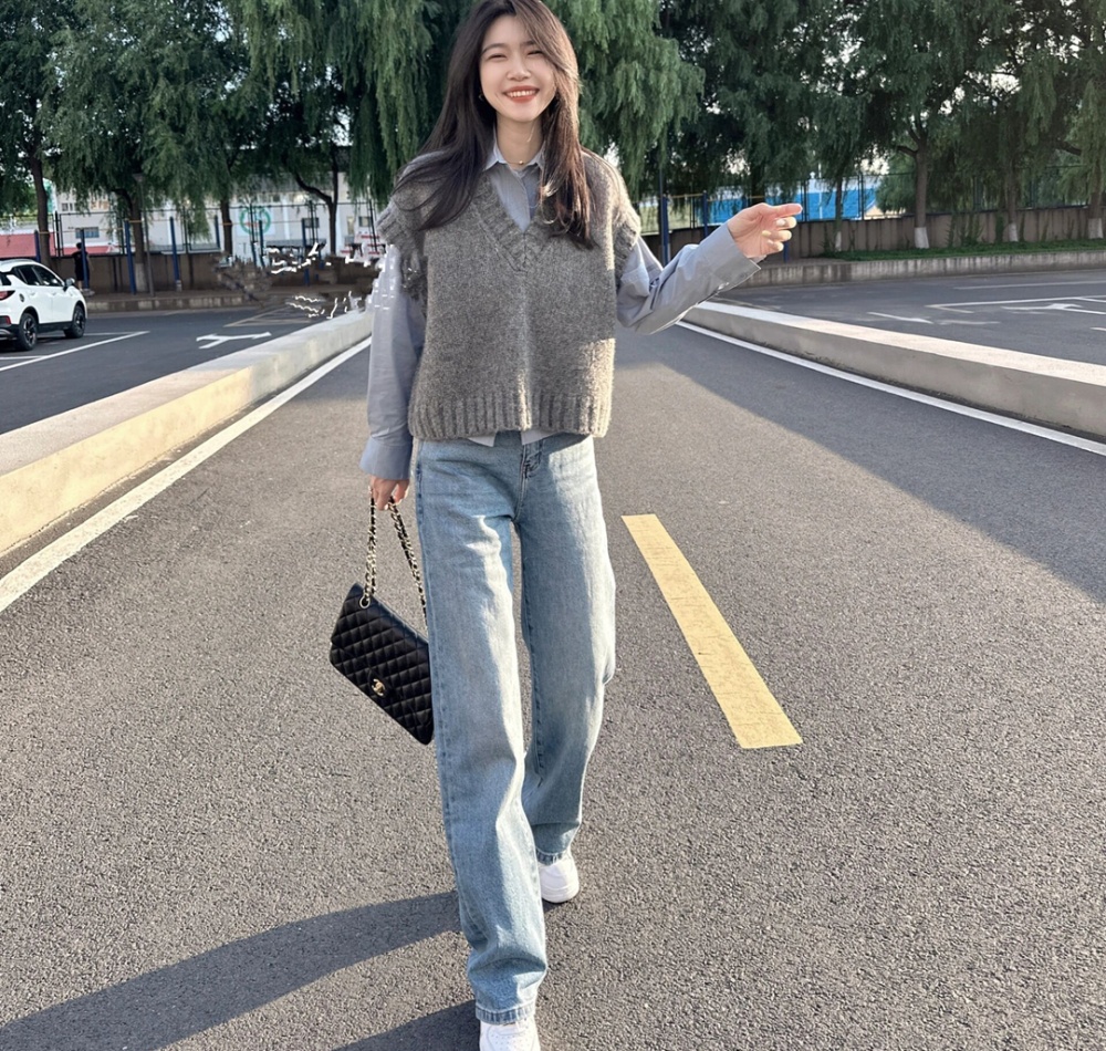 Knitted spring and autumn vest gray sleeveless waistcoat