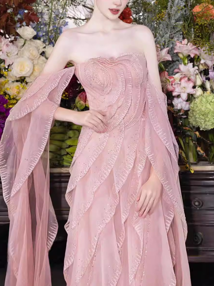 Wrapped chest niche light luxury evening dress