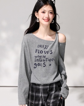 Wears outside long sleeve T-shirt spring tops for women