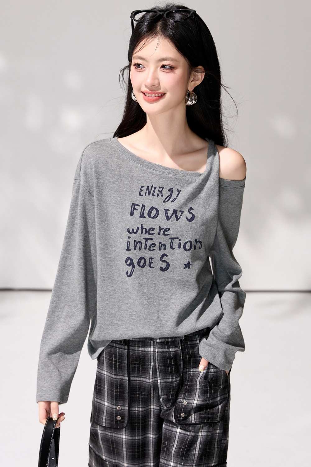 Wears outside long sleeve T-shirt spring tops for women