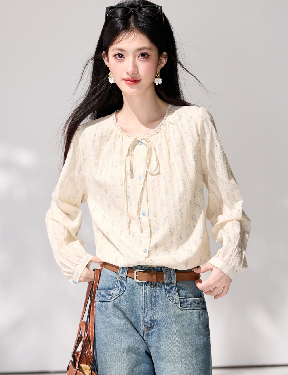 Floral France style small shirt commuting shirt