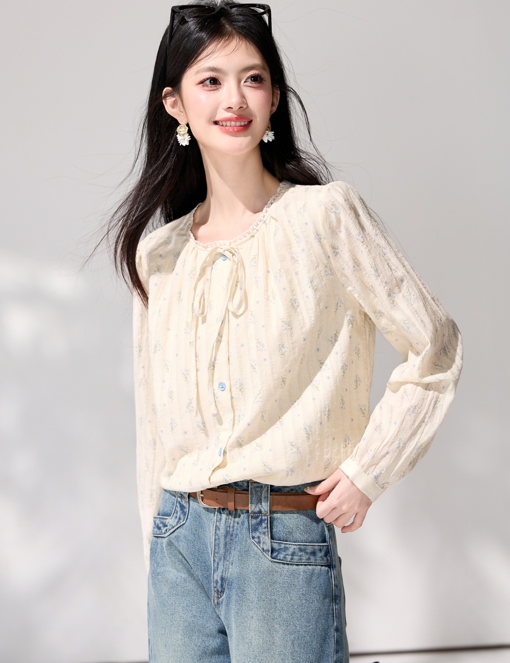 Floral France style small shirt commuting shirt