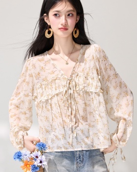 Floral spring shirt lantern sleeve chiffon shirt