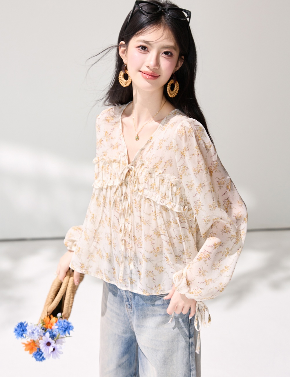 Floral spring shirt lantern sleeve chiffon shirt