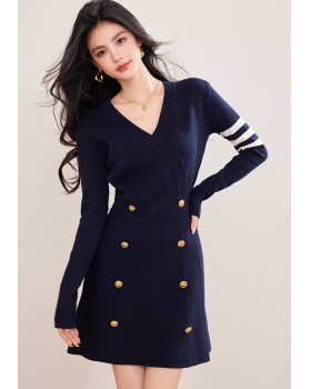 V-neck slim knitted college style France style dress