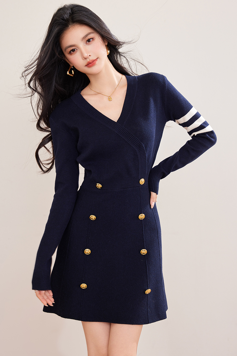 V-neck slim knitted college style France style dress