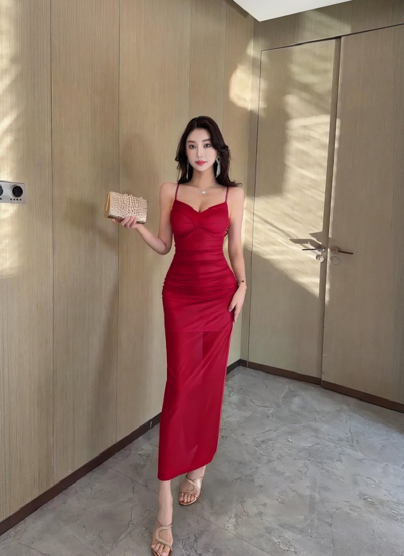 Low-cut sling bottoming gauze long dress