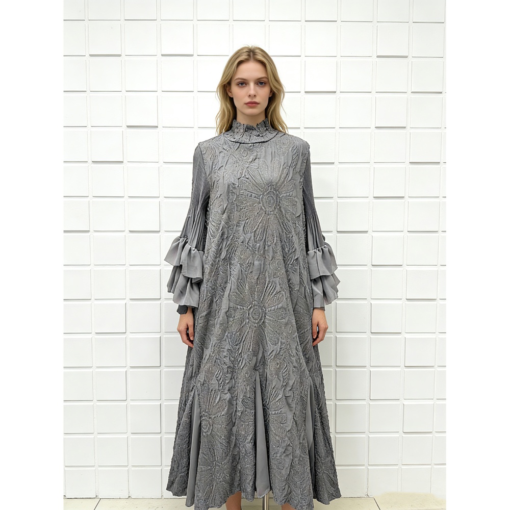 Embroidery European style fold trumpet sleeves dress