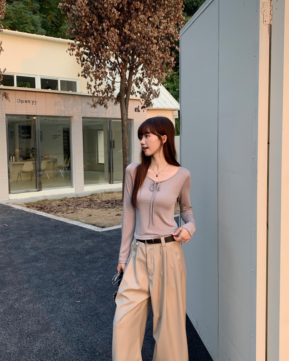 Wears outside T-shirt bottoming shirt for women