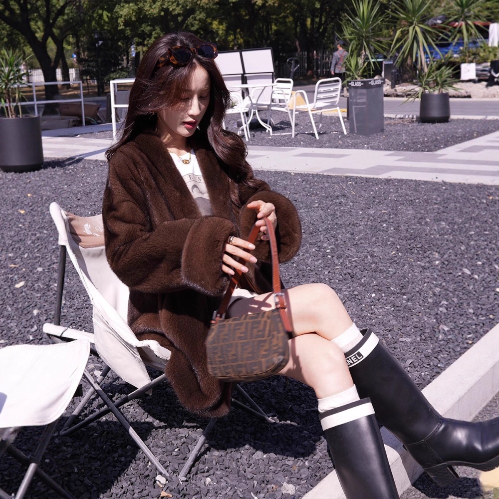 V-neck fashion long winter Casual elmo luxurious fur coat