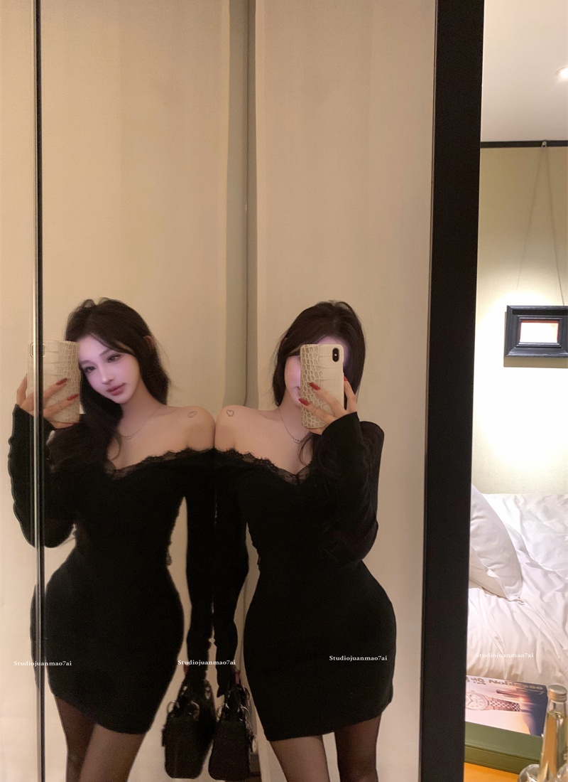 Halter slim black lace V-neck sexy splice dress