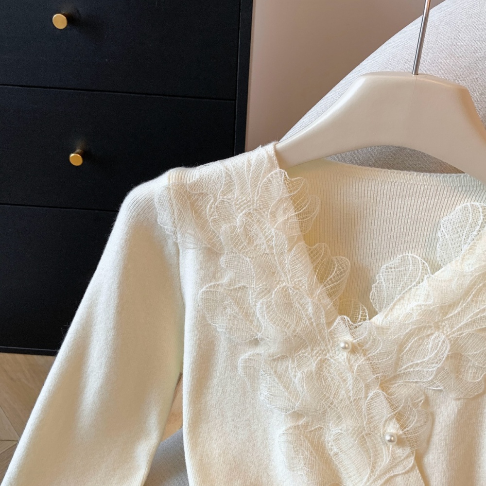 V-neck slim tops temperament winter sweater