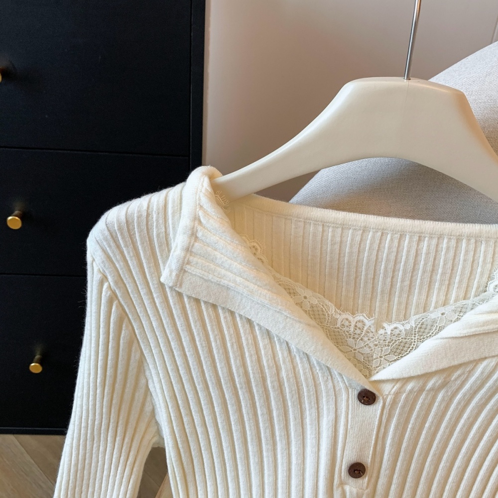 Inside the ride slim V-neck lace niche sweater