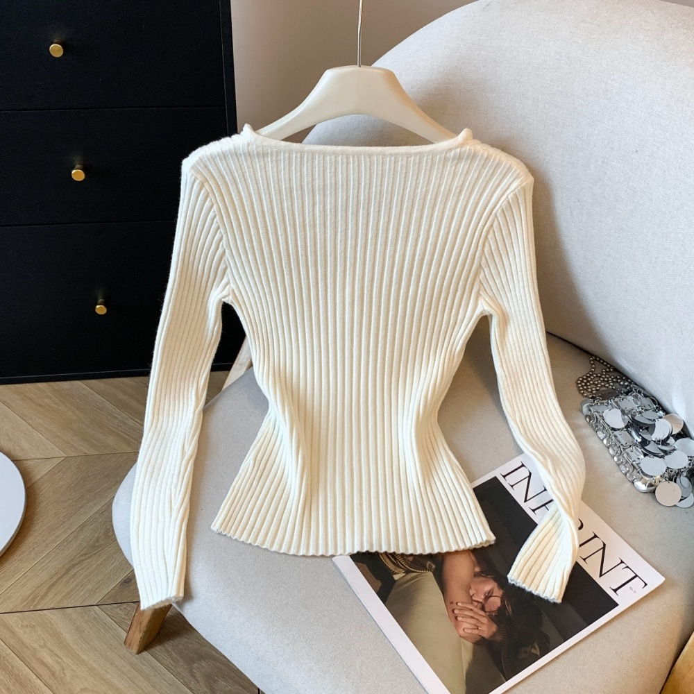 Inside the ride slim V-neck lace niche sweater