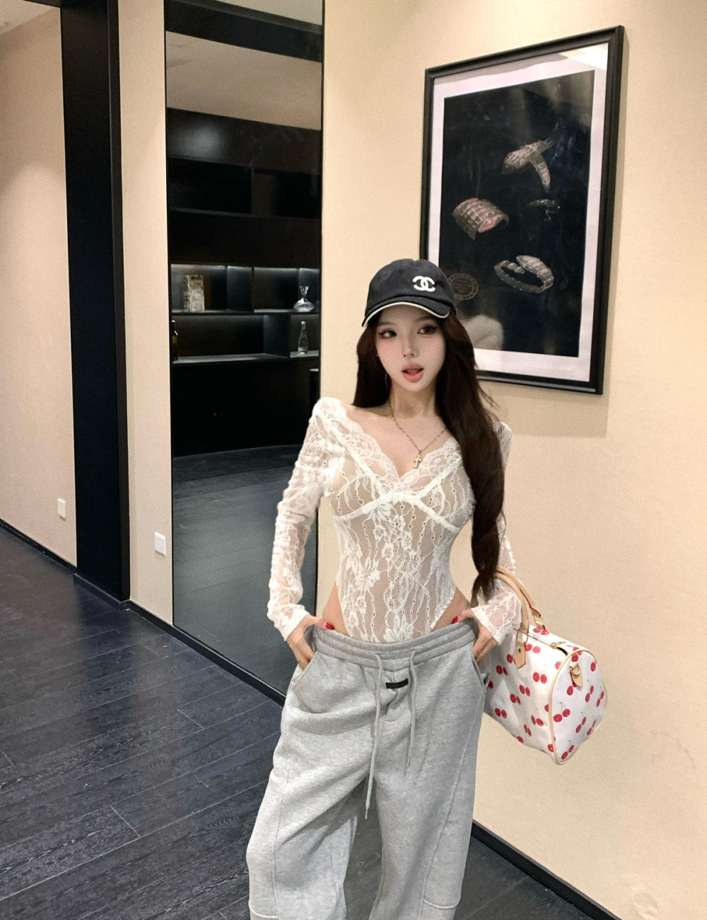 Wear enticement V-neck shirts lace spring leotard for women