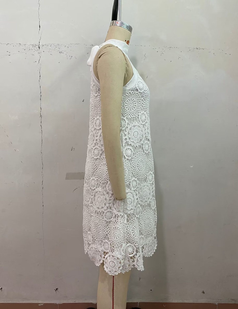 Halter summer sleeveless European style white sweet dress