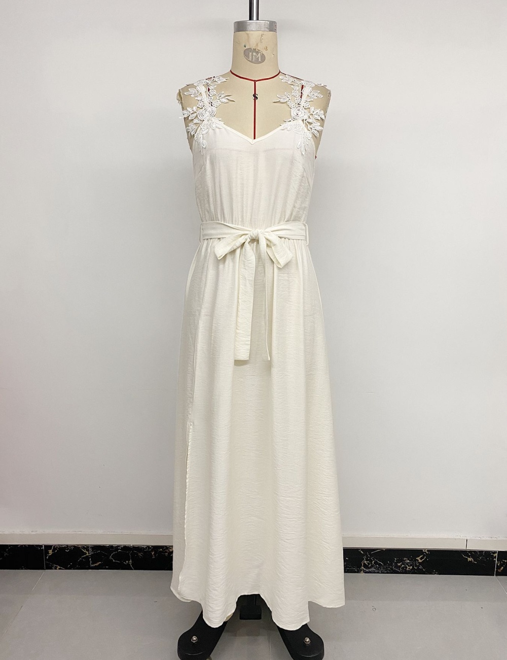 Pure light summer dress split sleeveless strap dress