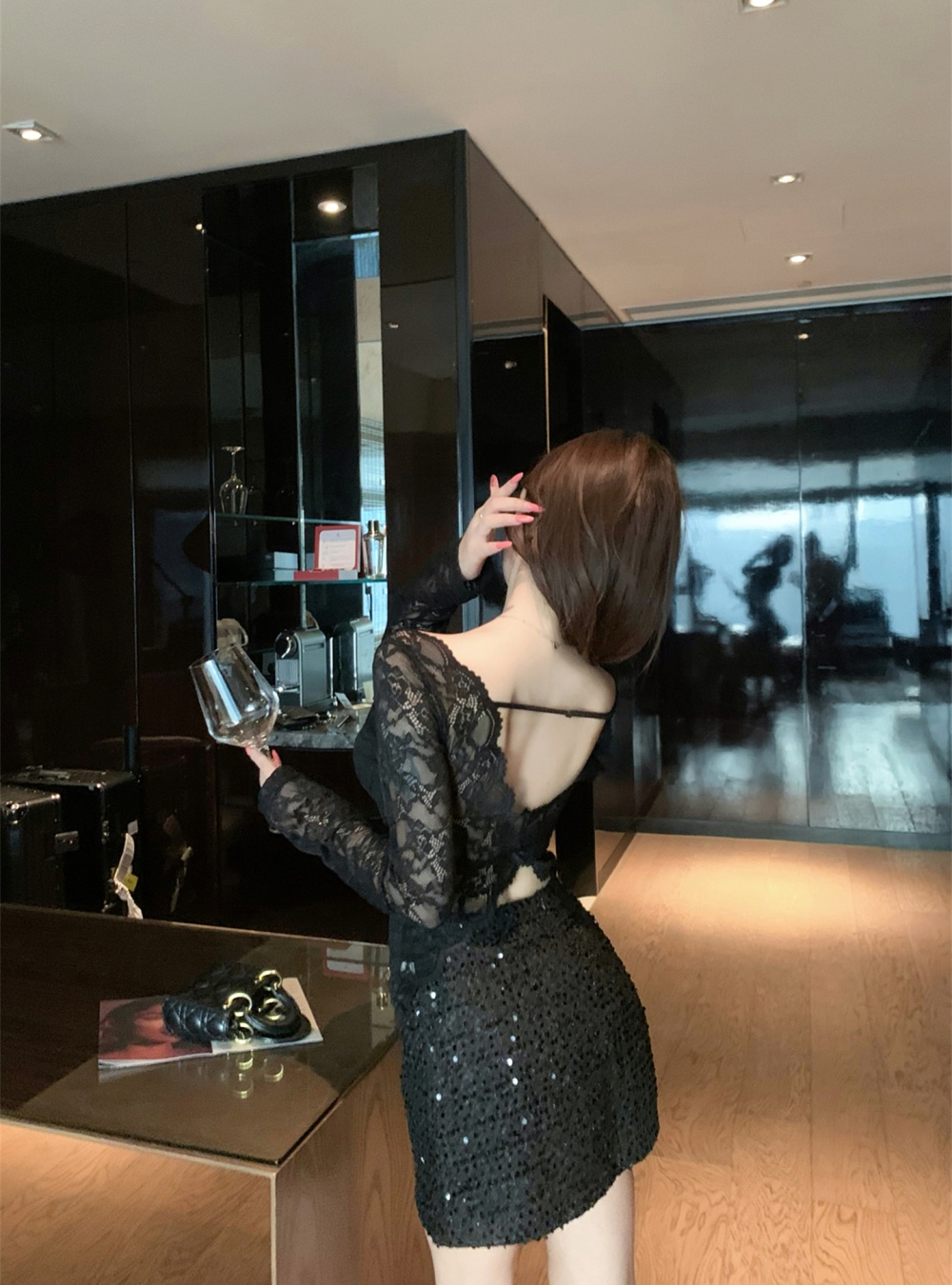 Lace V-neck short skirt sequins tops 2pcs set for women