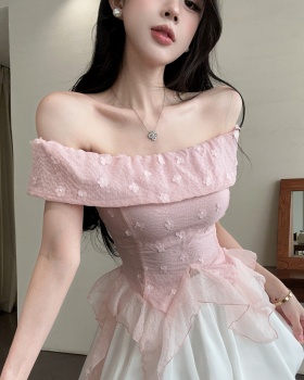 Ornament unique flowers flat shoulder tops