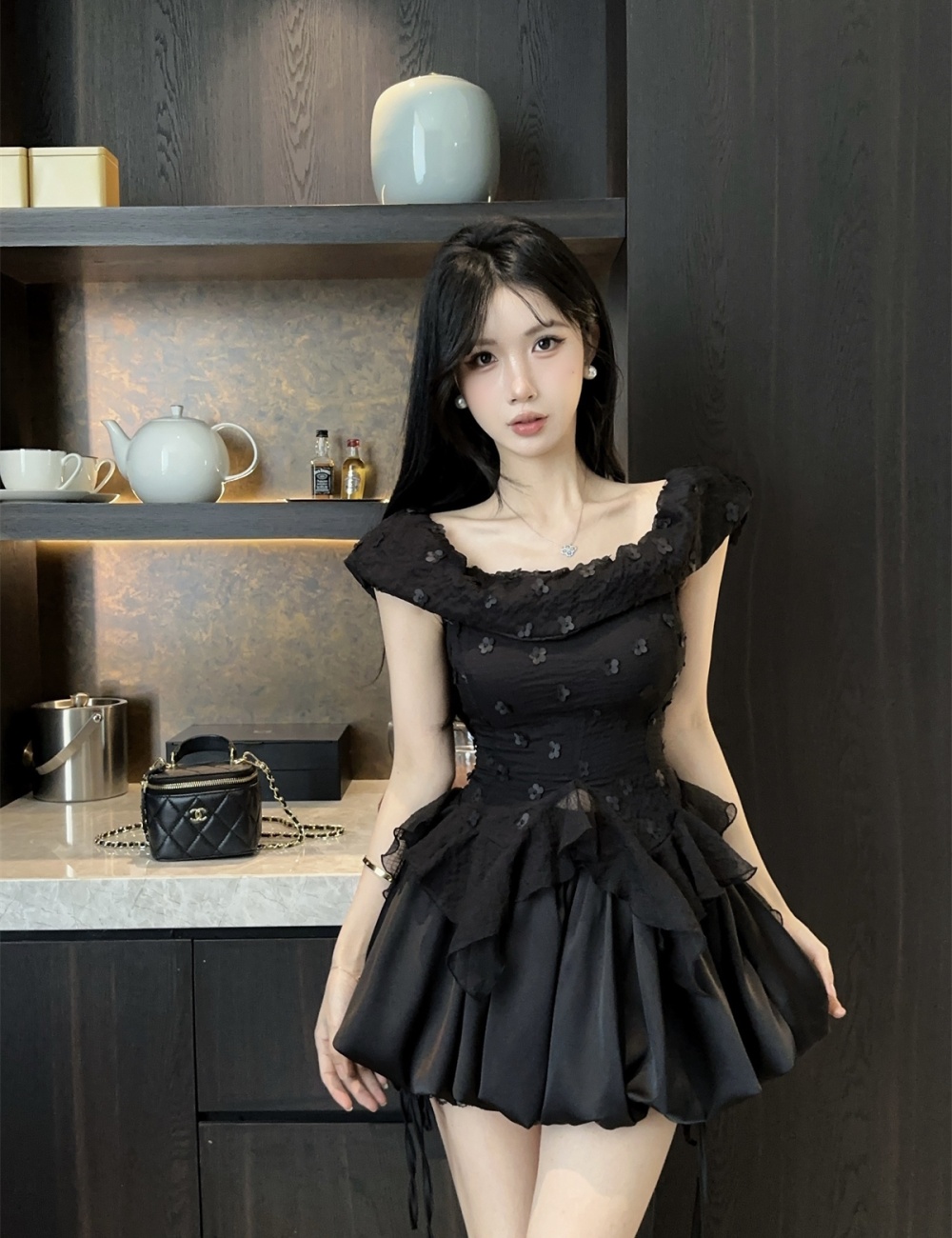 Ornament unique flowers flat shoulder tops