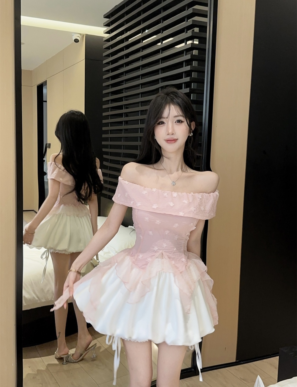 Ornament unique flowers flat shoulder tops