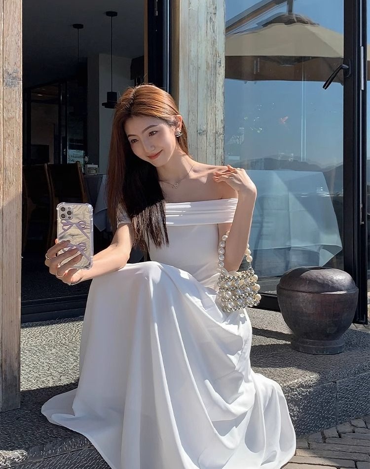 Strapless black dress wrapped chest long dress