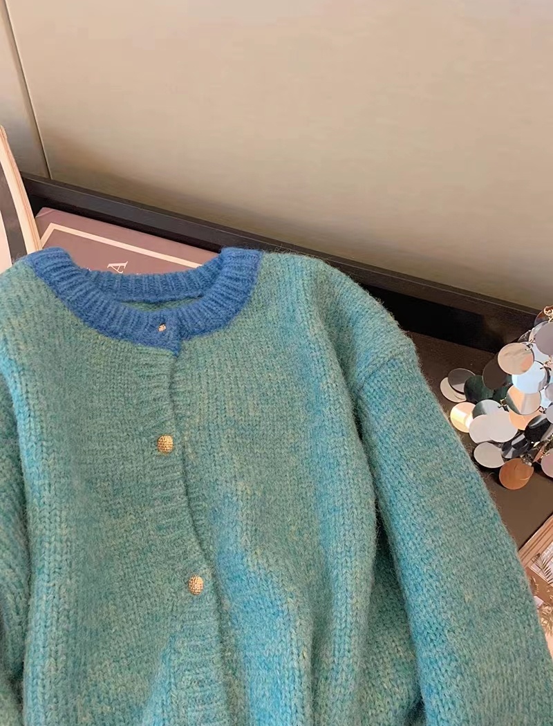 Round neck cardigan wears outside tops for women