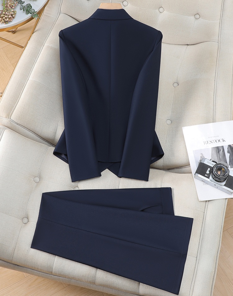 Short business suit slim suit pants a set for women