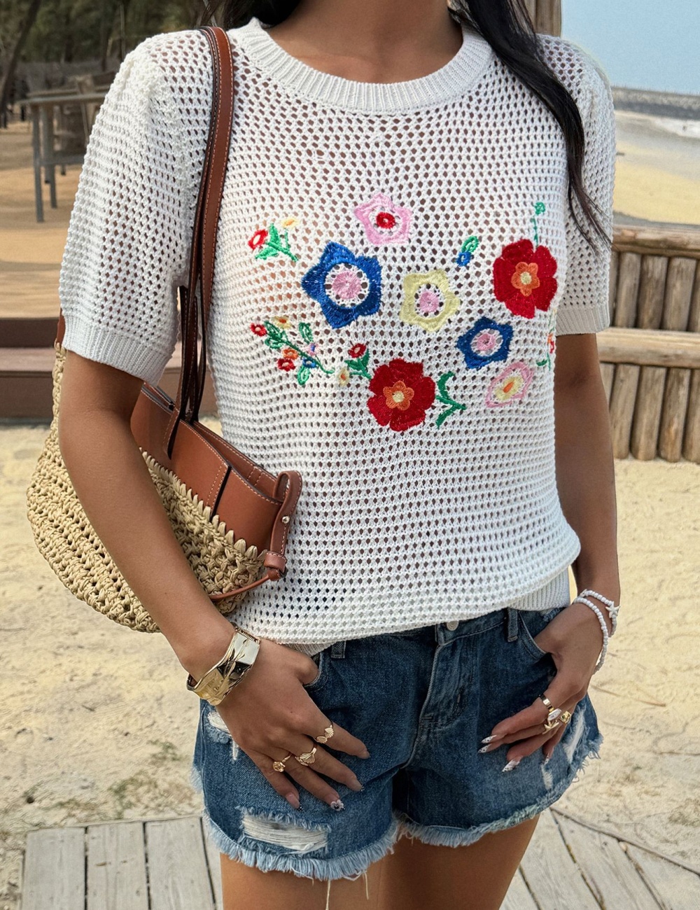 Embroidered vacation T-shirt Casual hollow tops
