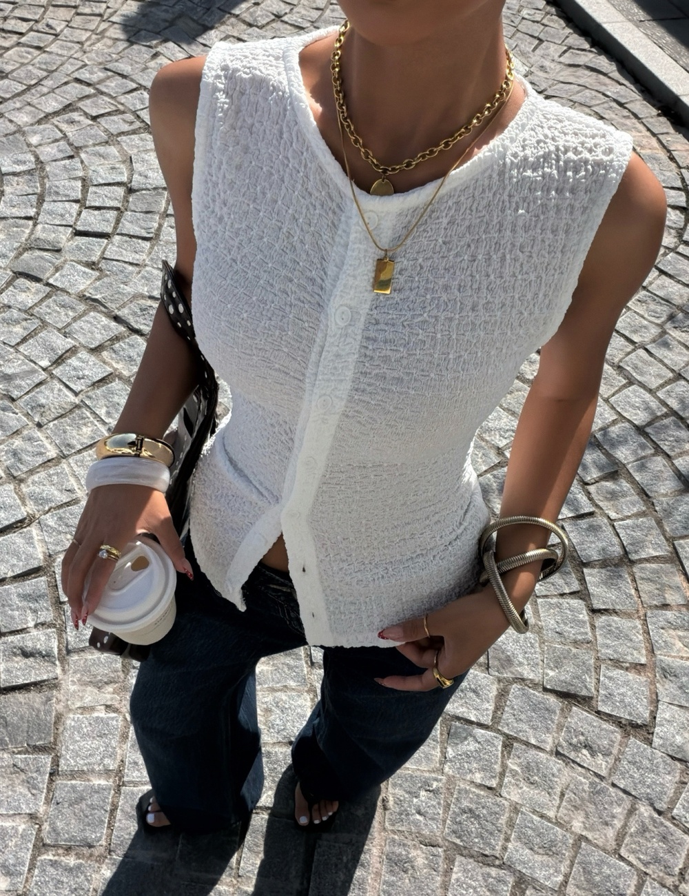 Sleeveless pure fold European style tops for women