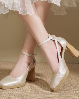 Square head France style high-heeled shoes thick shoes