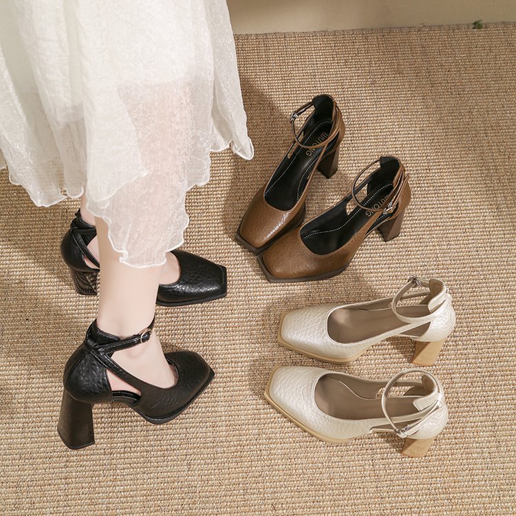 Square head France style high-heeled shoes thick shoes