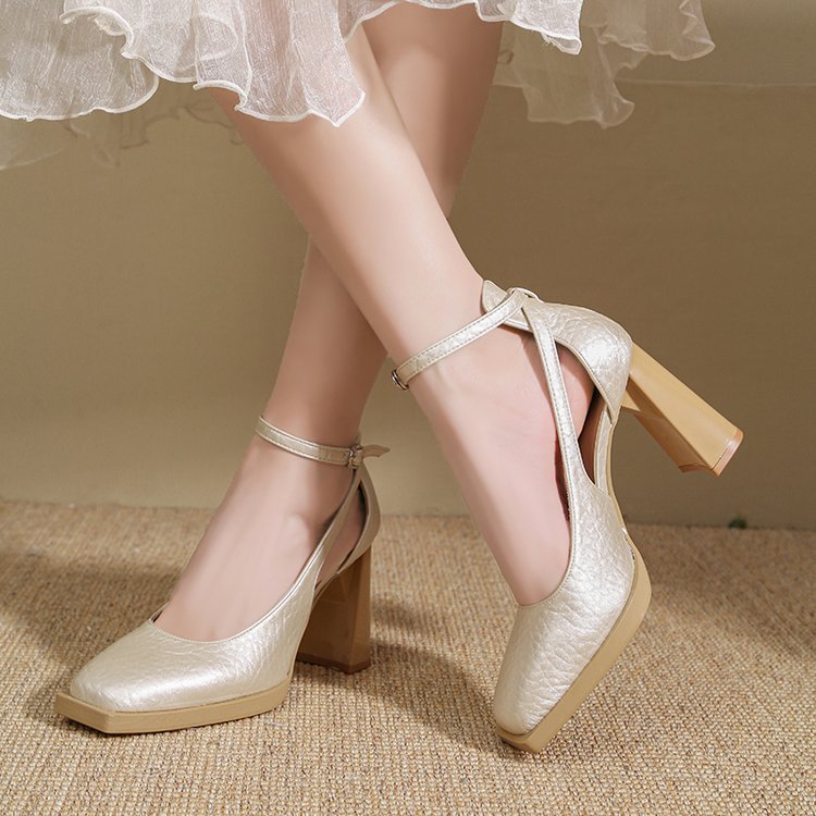 Square head France style high-heeled shoes thick shoes