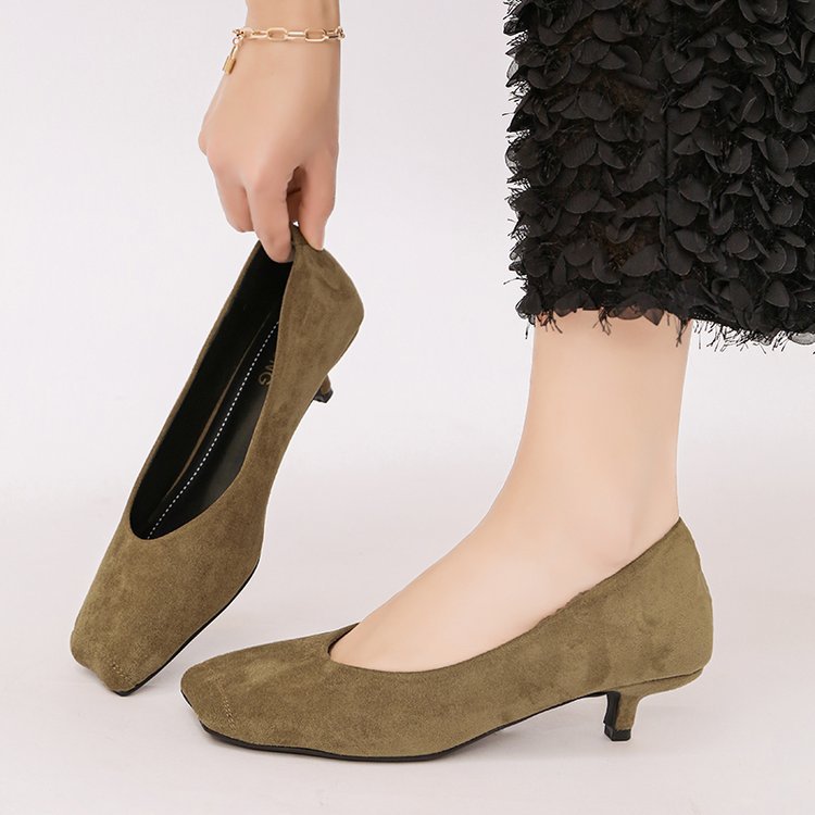 Lady broadcloth shoes low high-heeled shoes