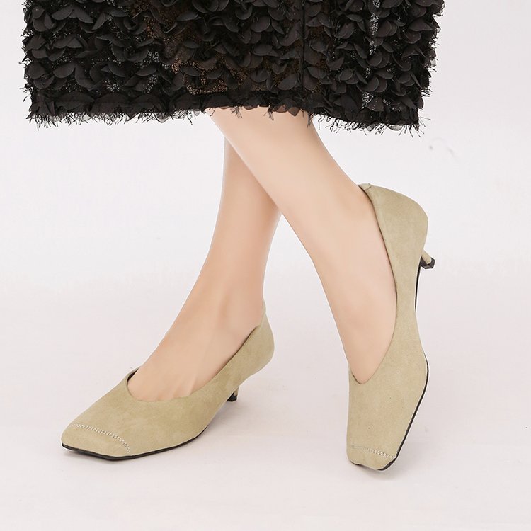 Lady broadcloth shoes low high-heeled shoes
