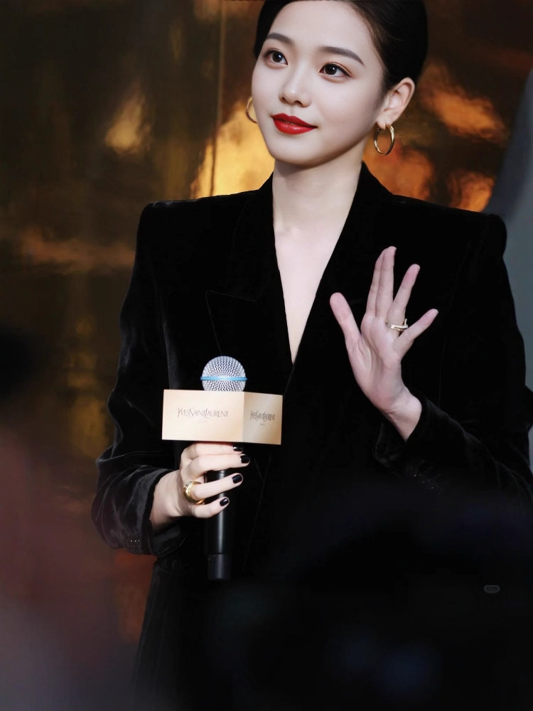 Spring and autumn velvet business suit chanelstyle coat