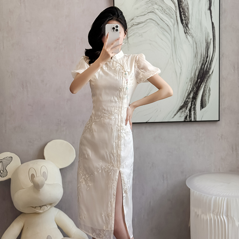 Chinese style ladies embroidery lady summer dress